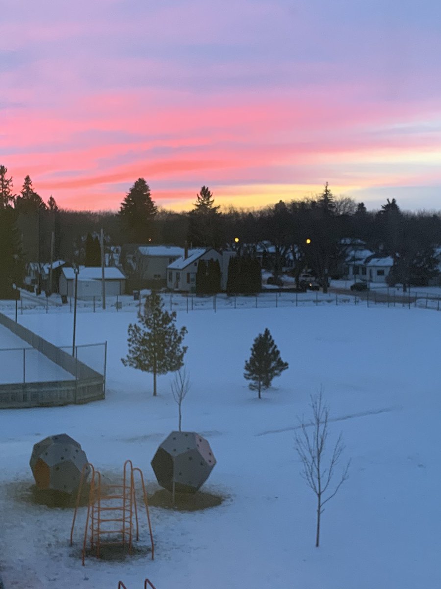 <a href="/BVYXE/">BuenaVistaSchool</a> Calm before the storm😄welcome back to school #spslearn