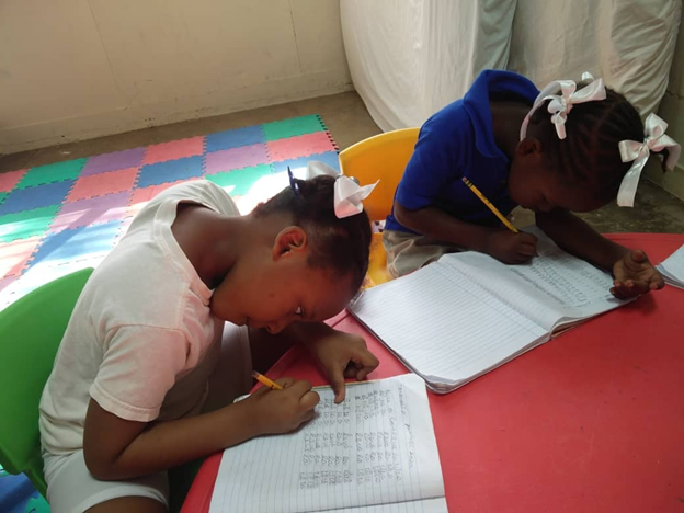 tipatipa26's tweet photo. From the first steps of his education, the child should experience the pleasure of discovery. (Alfred North Whitehead)

Dès les premiers pas de son éducation, l'enfant doit éprouver le plaisir de la découverte.  #GrupoM #CODEVI #innovación #Educación #desarrollo #crecimiento https://t.co/fqZPCrS2uR