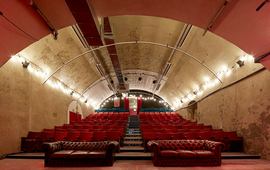 “A great #performance is never luck. It takes focus, hard work &amp; heart” L.Gifty Had an amazing time at #SLAMinutes @VAULTFestival <a href="/SLAMKingsX/">SLAM</a>. The #writers #poets #actors 1 #singer a host &amp; Rebecca were all slamming. #theatre #gender #QOTD