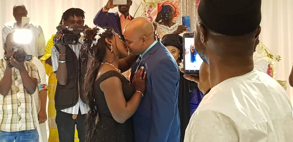 lindiallo's tweet photo. Félicitations à #Intalla Ag Bilel de #StudioTamani. Le mariage en 2020, c'est 20/20. #Prrraaa https://t.co/oPlmxOlgXn