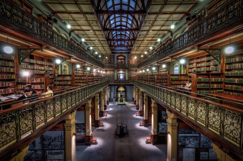 20  Libraries You'd Want to Live in

guff.com/20-libraries-y…