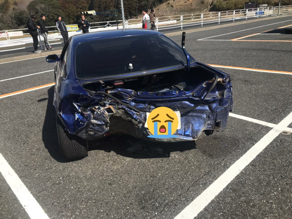 kazuki180Lick's tweet photo. 私のミスでcrashしてしまいました😭
関東近郊の方で左後ろのクォーターパネルからリアパネルまで生きてるs15シルビアの部品取り車やフロントcrashしているシルビア、シルビアの箱がある方売って頂けませんか
売れるよって方DM頂けたら幸いです
リツイート等して頂けたら助かります
宜しくお願いします https://t.co/RNd67LkLPy