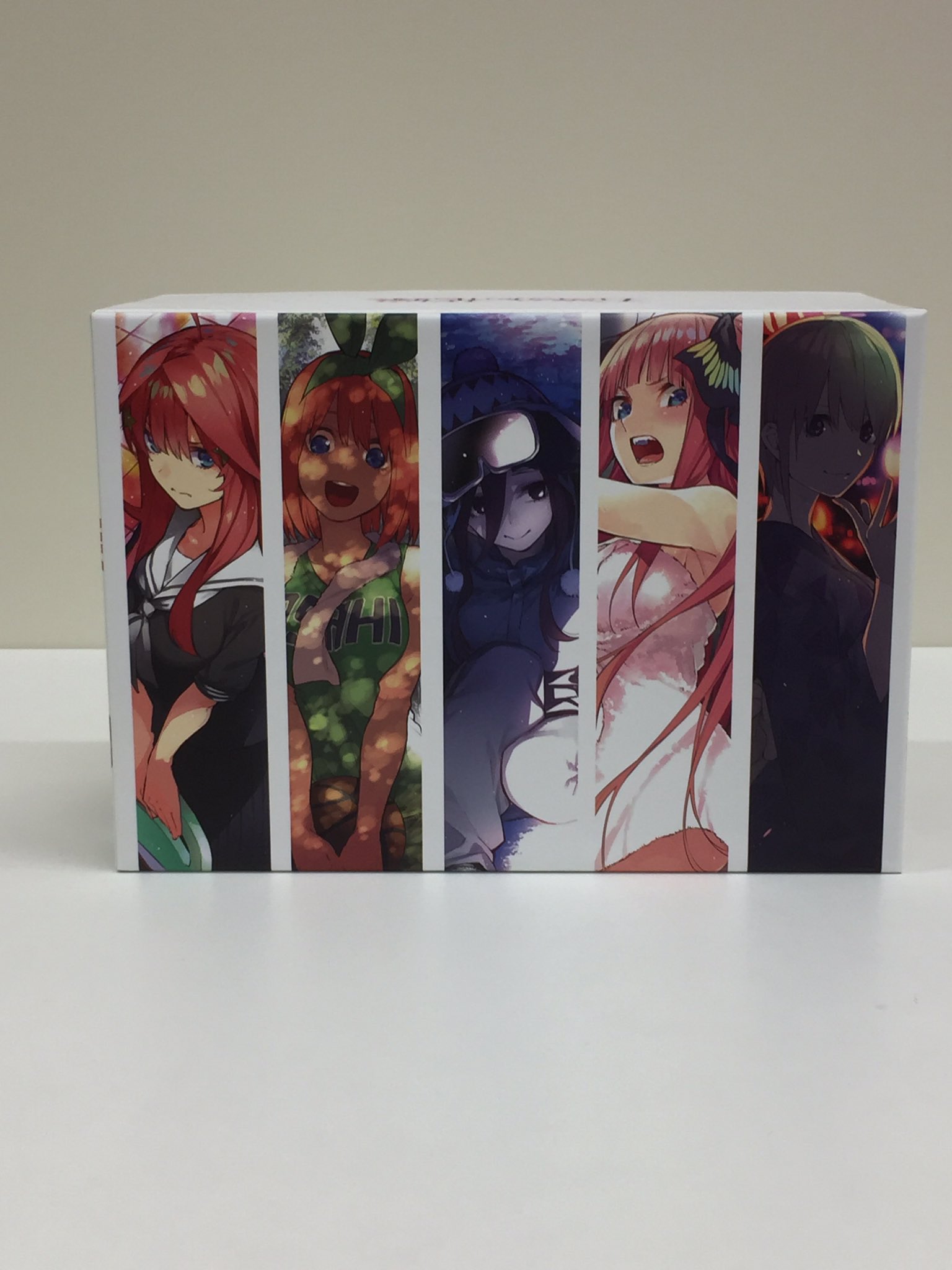 五等分の花嫁 全巻収納ボックス 五人全員 おそ