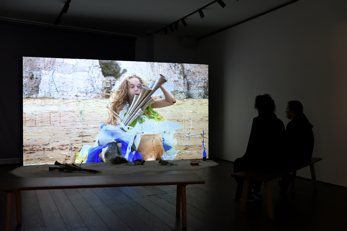 CulturalKings's tweet photo. This week is the last chance to hear from @kingscmci academic and artist @Kate_McMillan_ talk about #TheLostGirl, the ideas behind the project and her art practice. Sign up for Thursday's artist tour here: https://t.co/2joNoanxrC #KingsCulturalCommunity 
@kingsartshums https://t.co/QQMTCmGFNQ