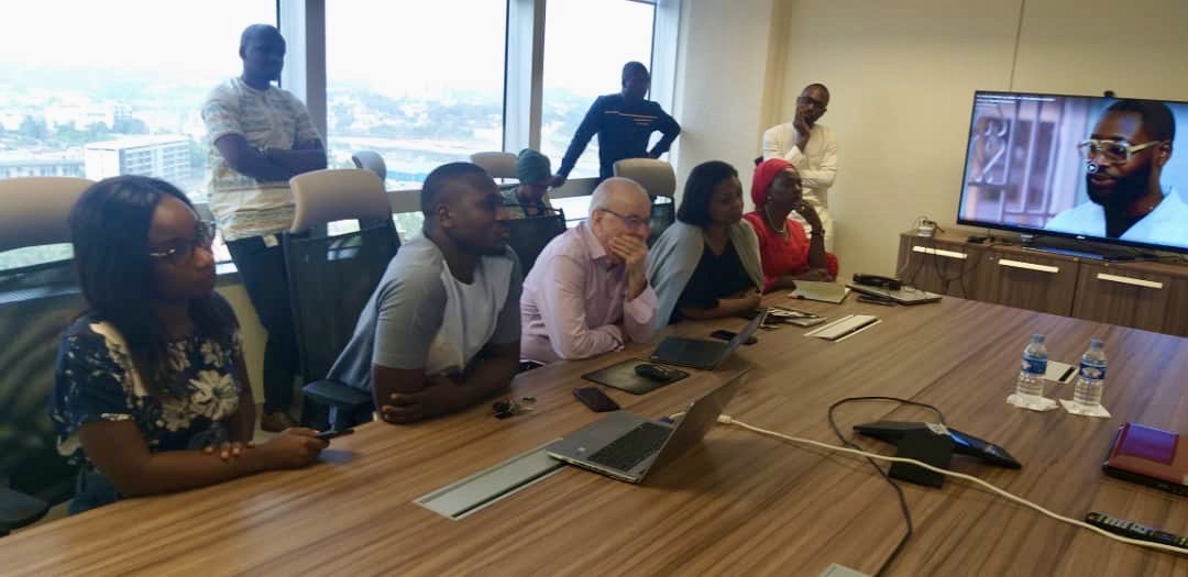 RoboticsDiakite's tweet image. Diakite Robotics est très heureux d&apos;avoir eu l&apos;occasion de présenter son projet de main bionique devant les représentants de la BAD à Abidjan ! 

#DiakiteRobotics #BAD #Abidjan #Mécatronique #Mechatronics #Robotique #Robotics #MainBionique # Bamako #Mali