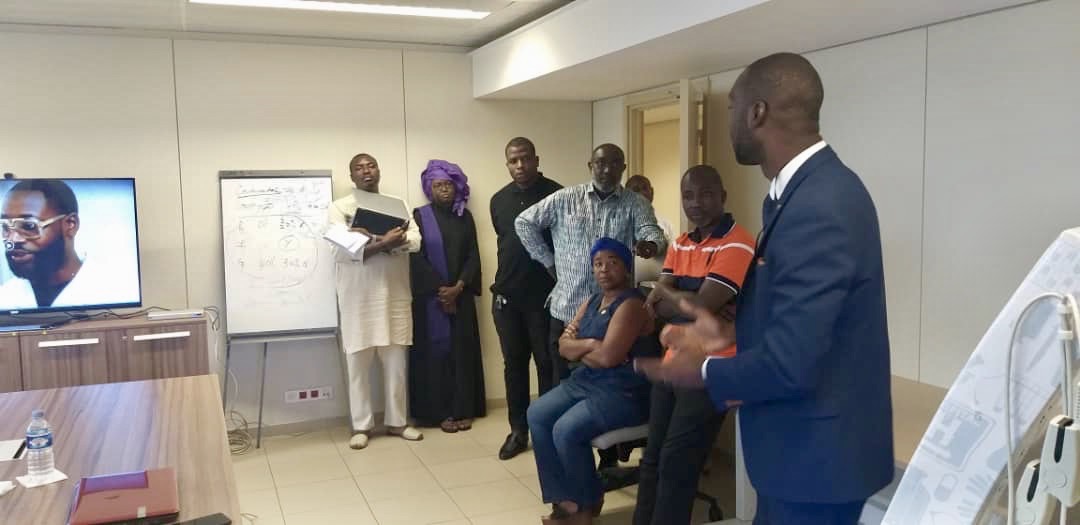 RoboticsDiakite's tweet image. Diakite Robotics est très heureux d&apos;avoir eu l&apos;occasion de présenter son projet de main bionique devant les représentants de la BAD à Abidjan ! 

#DiakiteRobotics #BAD #Abidjan #Mécatronique #Mechatronics #Robotique #Robotics #MainBionique # Bamako #Mali