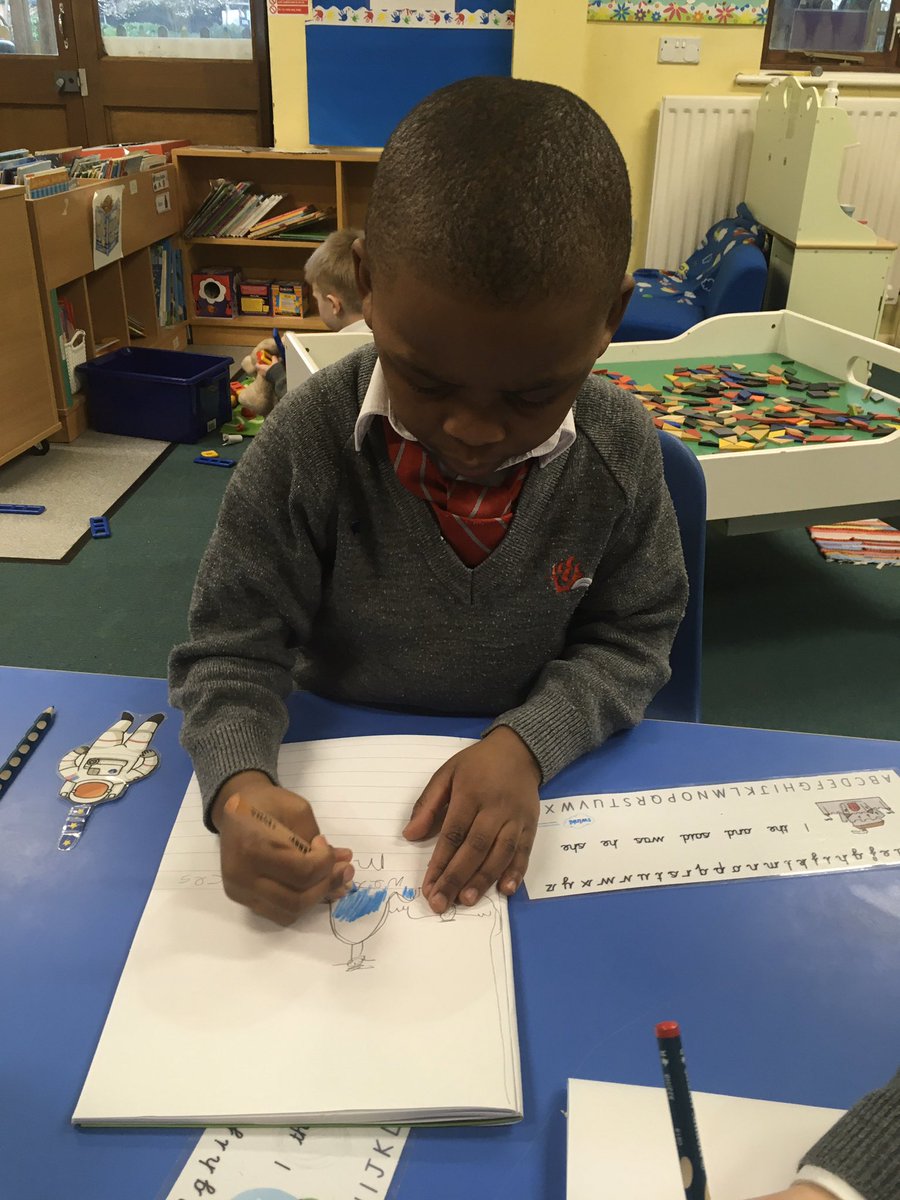 YMS_Reception's tweet image. Busy first morning back... @SurreyMummy @Hampshire_Mums @iapsuk @psbacc #newscatchup #earlyyearswriting