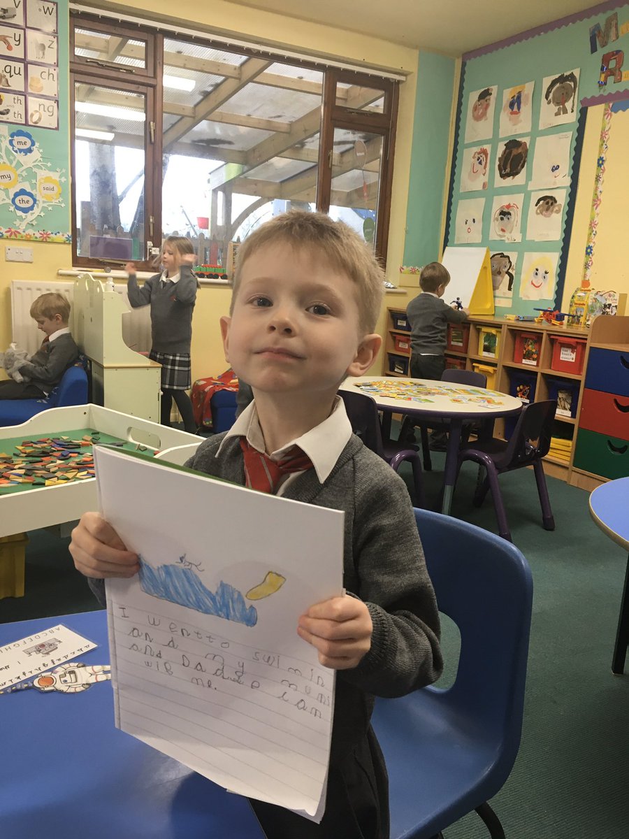 YMS_Reception's tweet image. Busy first morning back... @SurreyMummy @Hampshire_Mums @iapsuk @psbacc #newscatchup #earlyyearswriting