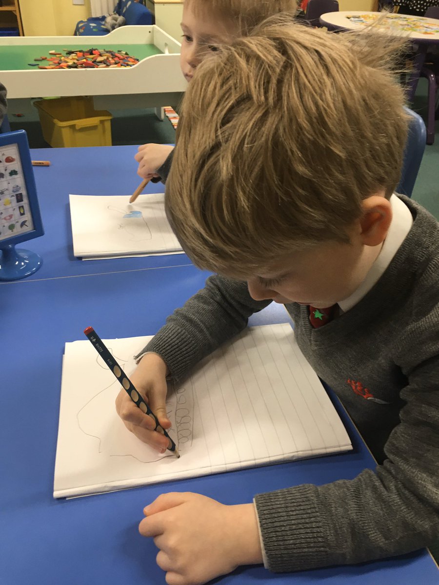 YMS_Reception's tweet image. Busy first morning back... @SurreyMummy @Hampshire_Mums @iapsuk @psbacc #newscatchup #earlyyearswriting