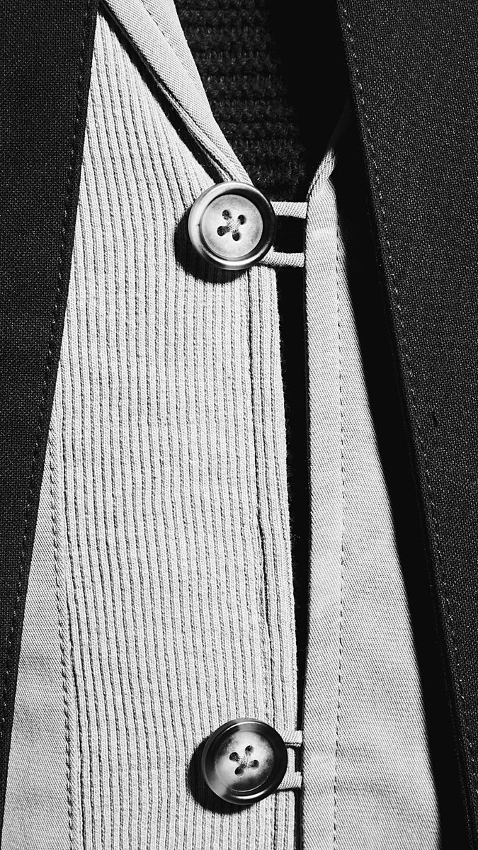GritMoves's tweet photo. URBAN CASUAL BLAZER GM2020_0102 in Khaki layered under our BOHÈME Trench. The Grit Collection is designed for simple cross-pairing to be interchangeable.  Designed for easy movement with style and keeps you dry traveling on the go. Made with Swiss eco-friendly performance fabric. https://t.co/zOn8tQuCou
