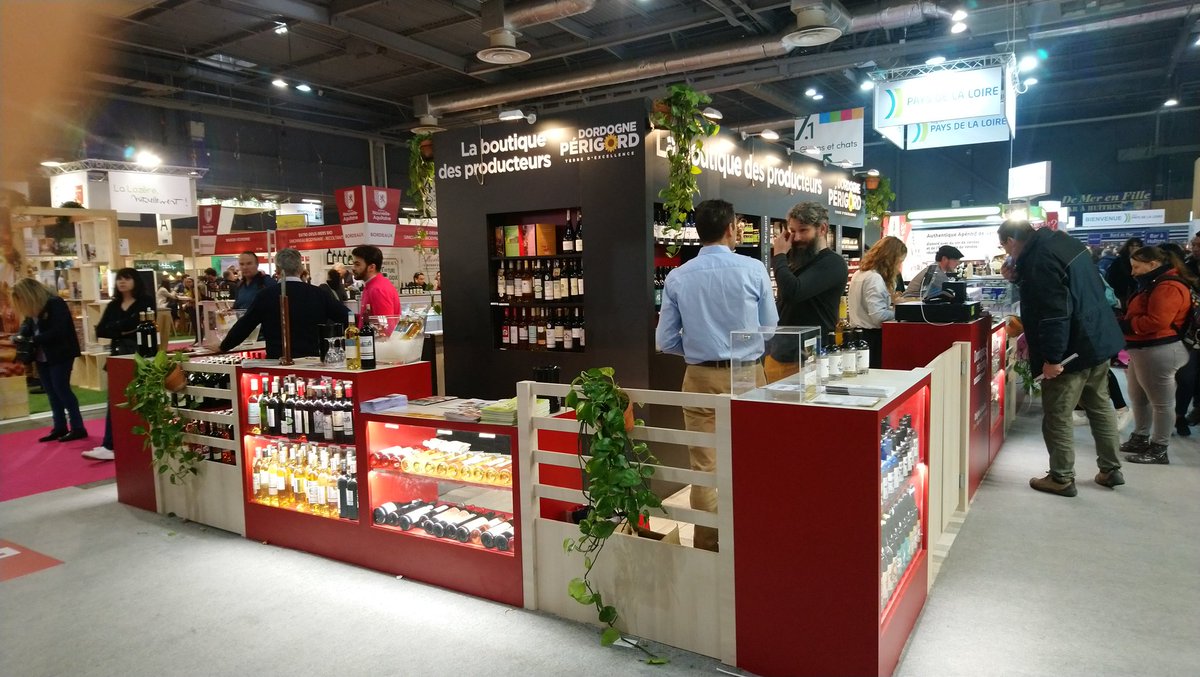 SylvieAlem's tweet photo. En place sur le stand #dordogneperigord #SIA2020 #monbazillac #septy https://t.co/bd3rQiGBvP
