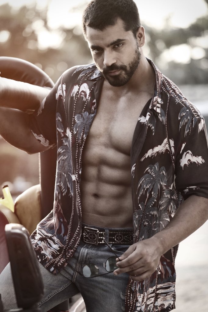 TheGautamGulati's tweet photo. Hello🤓❣️ https://t.co/mxk62phwD8