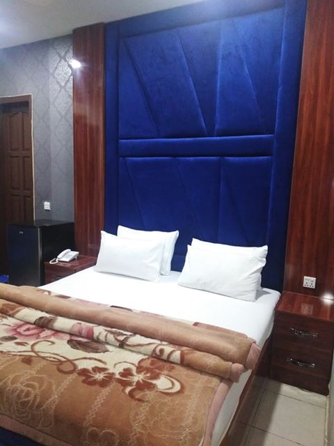 HotelComfortIn4's tweet photo. Hotel Comfort INN offers budget-friendly accommodations with #FreeHotBreakfast, #freeWiFi, #freeparking with convenience to #Sea attractions like #SeaView #BeachViewPark #DHA #Hyperstar #Chaseup #BoatBasin
Call us at 03095748060 to book today
#PSL2020 #ZMF2020 #SZABIST #Karachi https://t.co/sz3b4VMZUR