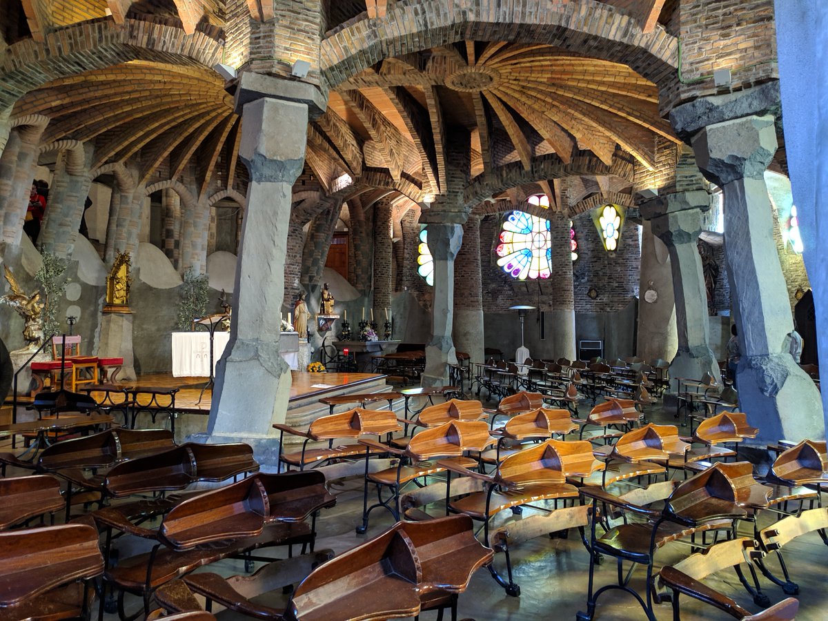 marcnadal's tweet photo. Ayer en la cripta de la Colonia Güell, obra de Antoni Gaudí por encargo de Eusebi Güell. Edificio religioso para los trabajadores de la Colonia.
.
#coloniaguell #barcelona #gaudi #catalunya #criptagaudi #travel #photooftheday #antonigaudi #visitbarcelona #architecture https://t.co/j4AOia7rZB