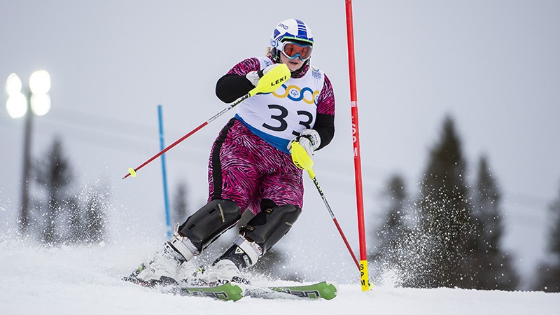 “We have gone through so much to get here .... But do not worry, these are tears of happiness!" - Your #MondayMotivation from fearless Swedish skier Aurelia "Pink Panther" Hagberg! Read her story: bit.ly/3c3ep92 #Sweden2020
