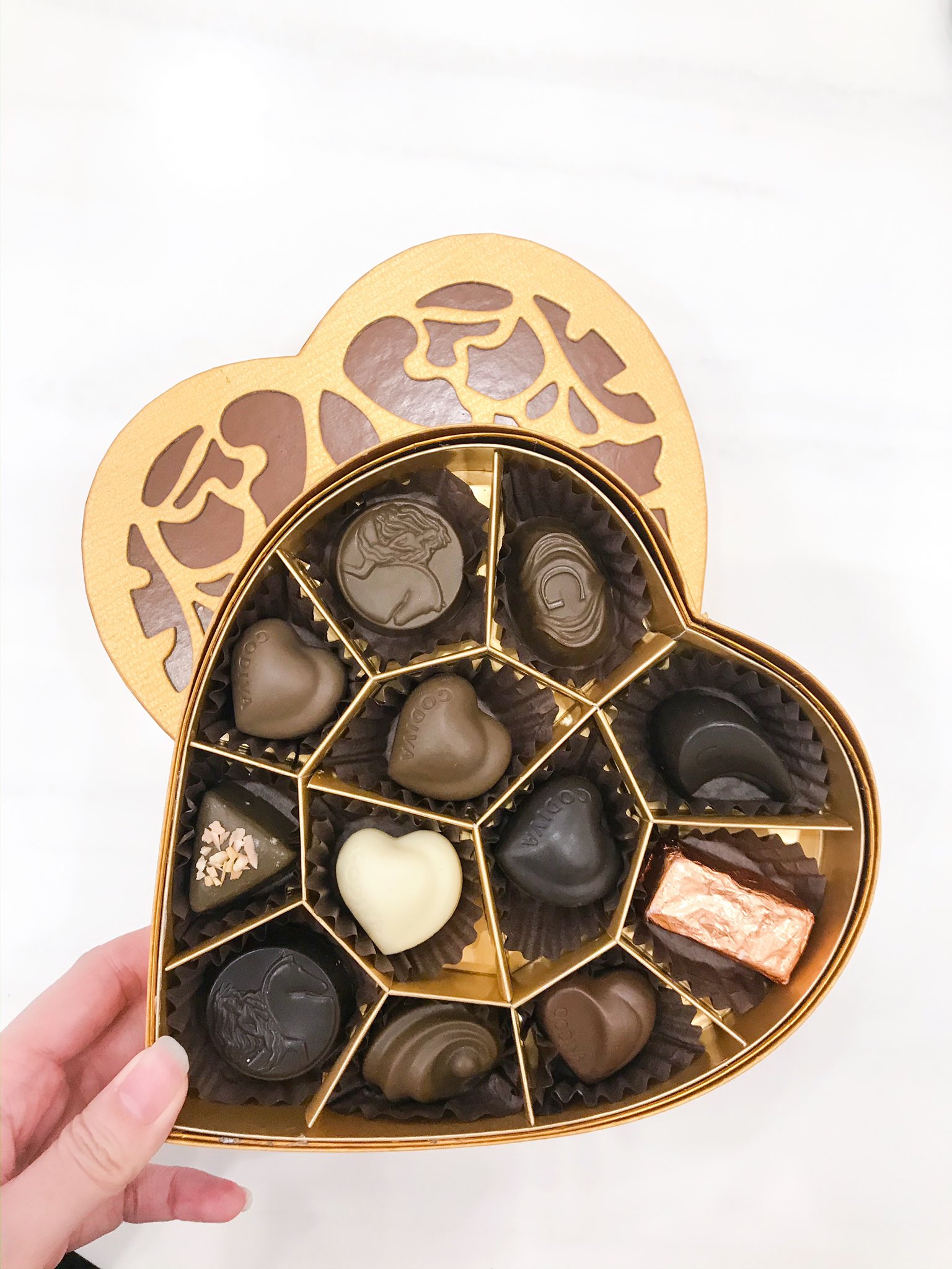 Godiva Thailand on Twitter "ดื่มด่ำรสชาติความอร่อยของช็อกโกแลตอย่างแท้จริง แบบฉบับพรีเมียมจาก