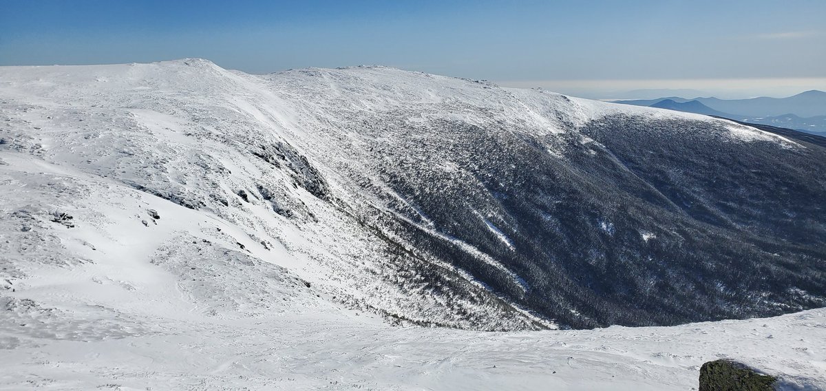 mtn_lust's tweet photo. First spring-like day in the Whites was very productive, Washington & Monroe for 31/48 in winter π»ββ
#hikethewhites #winter48 #4000footers https://t.co/cZZtd8deIr