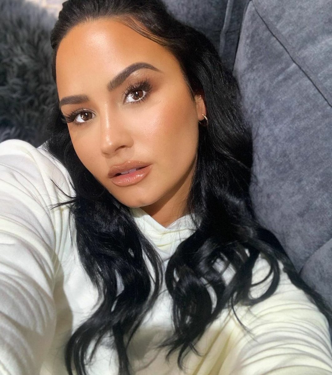 DelenaBrazil's tweet photo. Selfie timeeeee 😝♥️ https://t.co/KXfGG9wP9b
