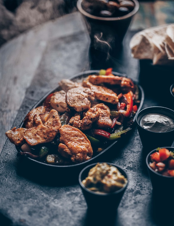 Come and get sociable in Babar!

Sandwiches, salads, social plates or classics...the choice is yours!

#pangbourne #babar #timeforlunch