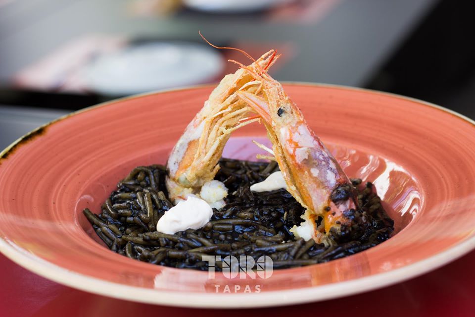 eltorodeosborne's tweet photo. Siempre es un buen momento para escoger un plato "de cuchareo" para empezar la semana con buen pie en @ToroTapasPuerto. https://t.co/QqR5OVBHVz