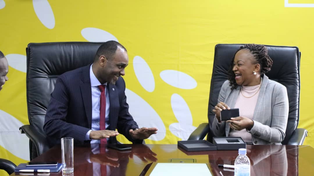 MTNRwanda's tweet photo. Grateful to Ericson Rwanda for honoring their pledge to connect 740 households with smartphones. #ConnectRwanda beneficiaries are in for a treat.

We're #GoodTogether #BrighterLives https://t.co/vEDbHItJHJ