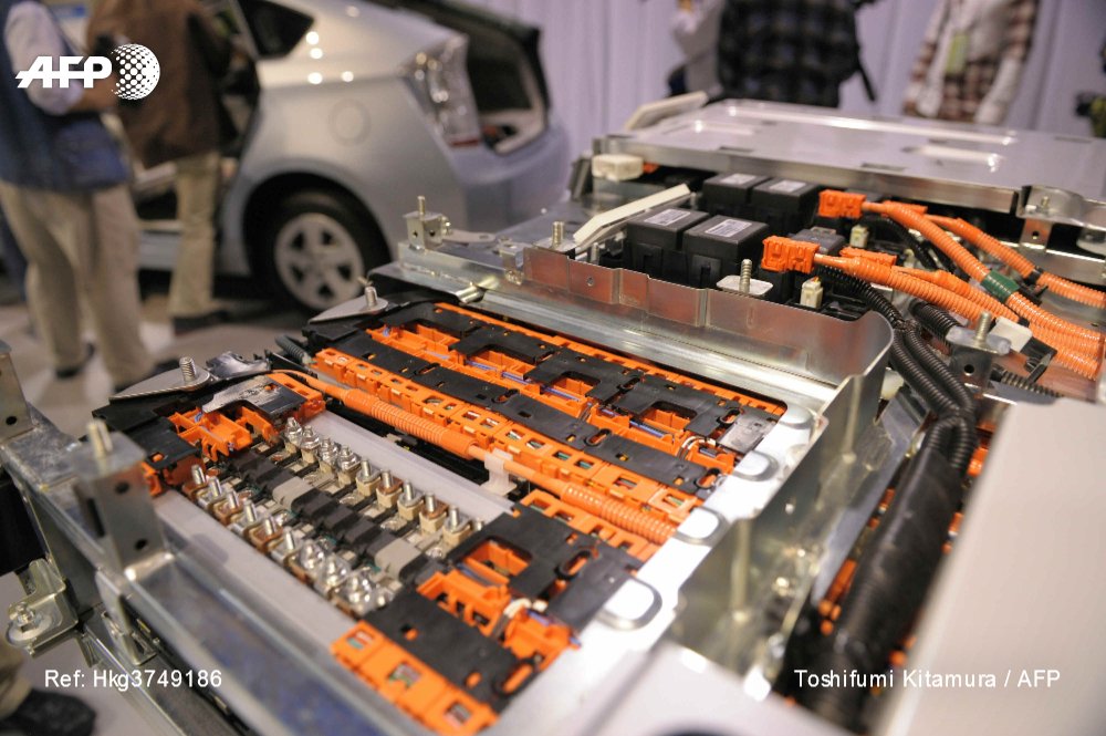EUDataNewsHub's tweet photo. 🇪🇺 The European Union has launched an ambitious new project to produce its own graphite as it seeks to become a leader in next-generation batteries
https://t.co/c9bgPDkUhh by @fredericgarlan for @AFP and @EUDataNewsHub https://t.co/XiuIMkAi3H