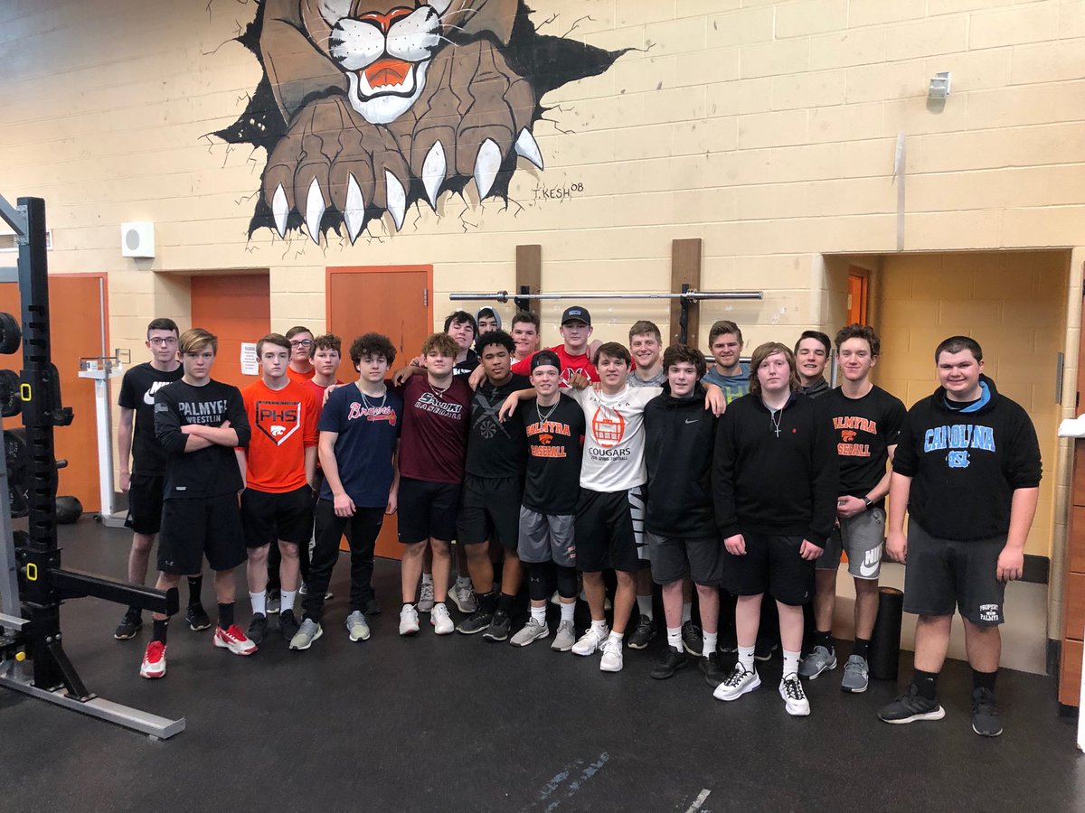 palmyrabasebal1's tweet photo. When Coach Davis moves weights to 6:00am the boys show up.  Love the dedication to getting better. #dawnpatrol https://t.co/dlIYJtBe73