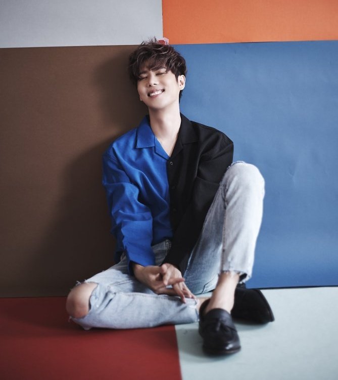 SS501Poland's tweet photo. Dziś swoje 33 urodziny obchodzi Kyujong! Życzymy wszystkiego najlepszego, samych sukcesów i spełnienia marzeń!
#HappyKyuJongDay https://t.co/ANuclSGbgb