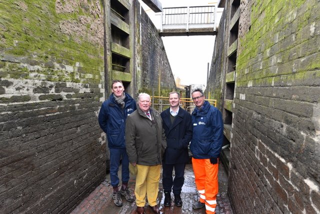 We were delighted to welcome <a href="/NeilDotObrien/">Neil O'Brien</a> and Deputy Lieutenant for Leicestershire, Lieutenant Colonel David Young, who ventured down into a drained lock for a behind the scenes tour of our lock gate replacement works at Foxton Locks