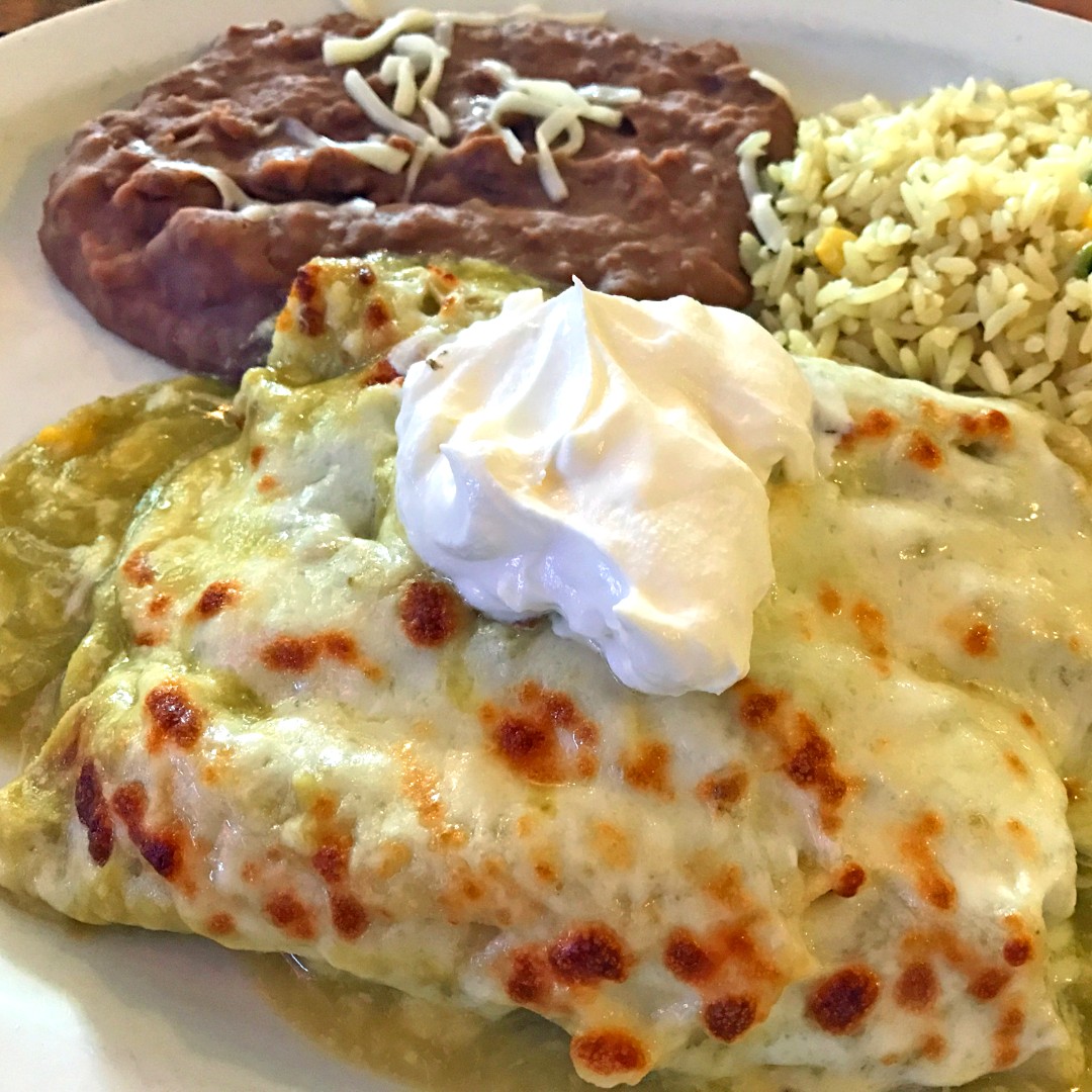 StPetersburgFoodies tweet media