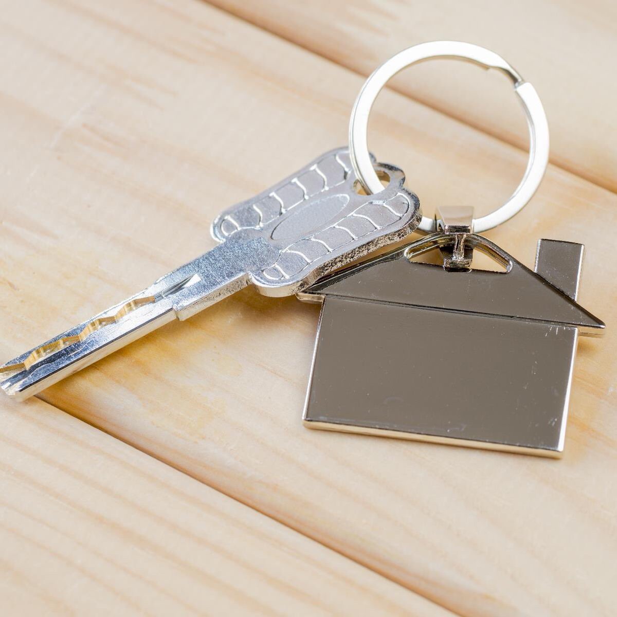 OPAUOFICIAL's tweet photo. No te vuelvas loco con la "Operación Vivienda".

#OPAU es tu sitio.

🌐 https://t.co/02oLYiVhBk

#Alquiler #Viviendas https://t.co/hlNwgPRomd
