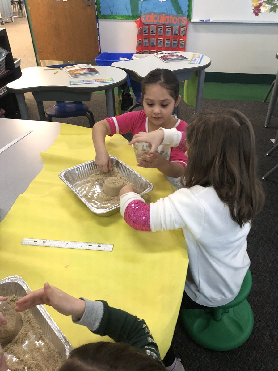 vada5011's tweet photo. Science Fun for our 2nd graders in Mrs. Roberts, Wirtz, &amp; Wolter’s class!#whyWBSD https://t.co/e7DTvQD4fW