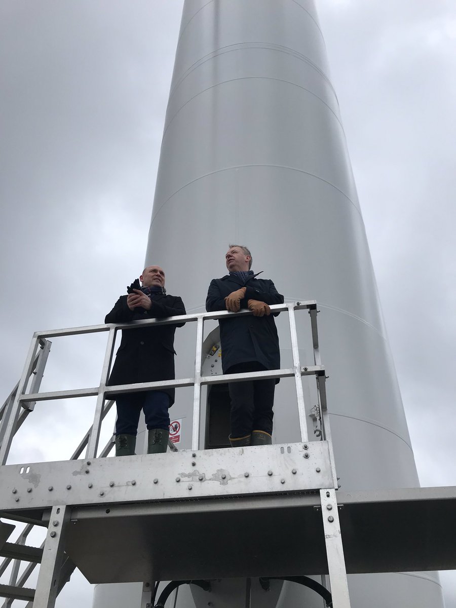 Vi venter på <a href="/simonkollerup/">Simon Kollerup</a>, der i dag besøger vindmølleparken Thorup Sletten for at blive klogere på  hvorfor elektriciferingen af Danmark er vigtig for den grønne omstilling.
#dkgreen #dkpol #viernorlys