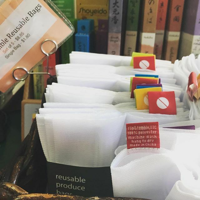 This Sunday March 1 - NYC implements the plastic bag ban (about time too!) Coop members know how to remember their own (or borrow from our stash). Pick up your handy produce/bulk bags here and eliminate all that single use waste! Remember. We are open on… ift.tt/2VgQXyZ