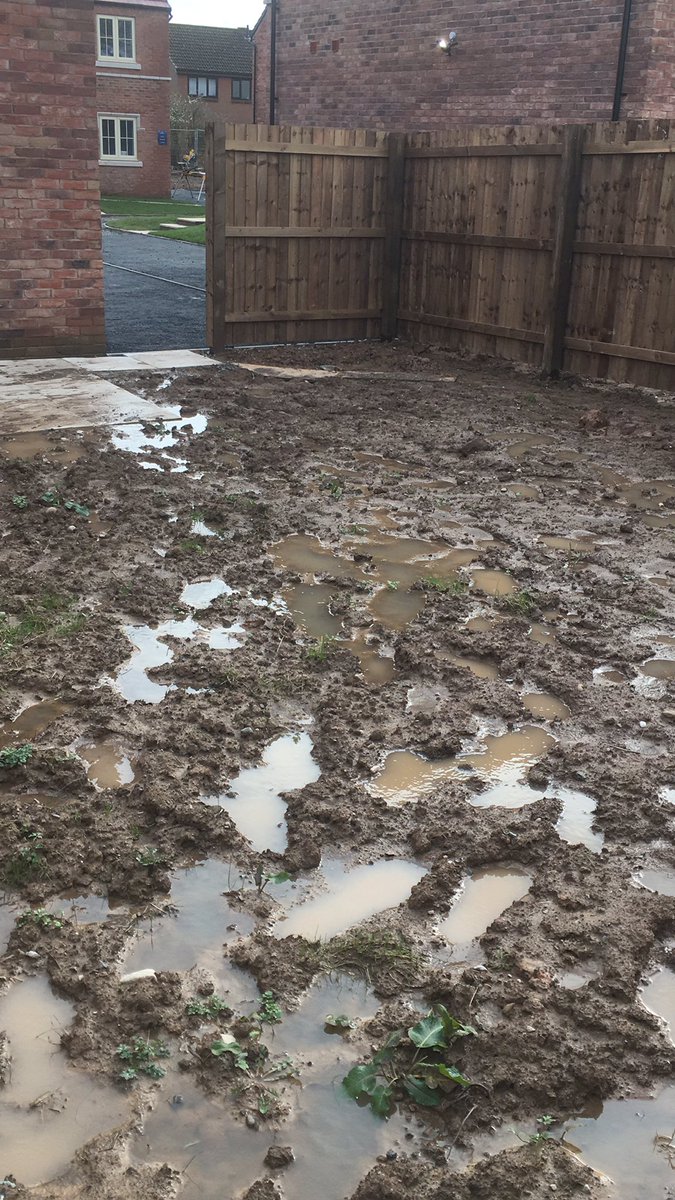 sladenalf's tweet image. This should be a challenge on the #Crystalmaze.  Find the safe route to escape the garden 😂 #WeAreOS # GetOutside