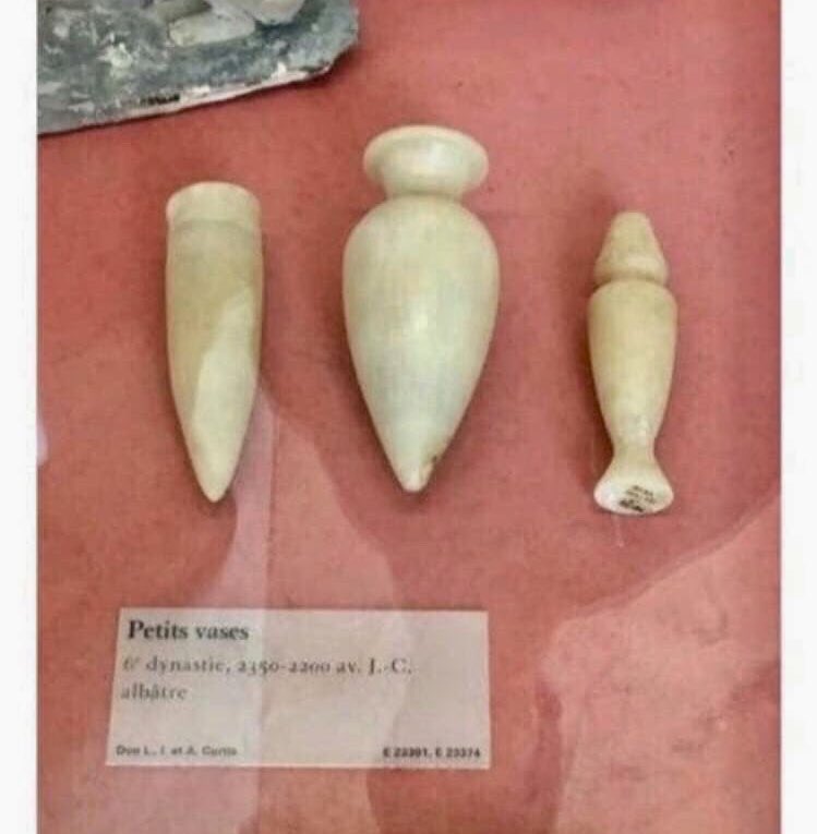 vl_ambre's tweet photo. Plus de 2000 ans avant JC... Des petit vases... Mais bien sûr.... 😜😂 https://t.co/iQalJKhid7