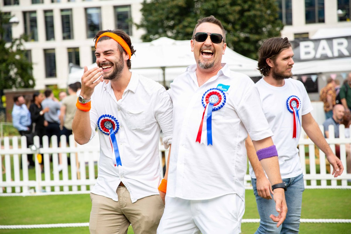 For a surprisingly competitive activity. A laugh with your friends, beer in your hand and sun shining through makes that perfect summers day ☀️

#festibowl#lawnbowls#londonevent#streetfood#entertainment#dj#outdooractivities#bowls#thecity#eventsneartheshards#eventsbythethames