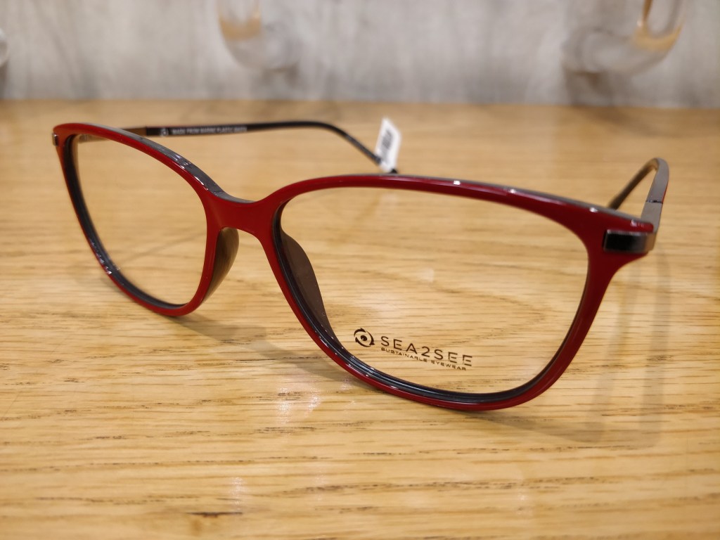 Fitzsimons Opticians introduce Sea2See Eyeware ballymena.today/2020/02/24/fit…