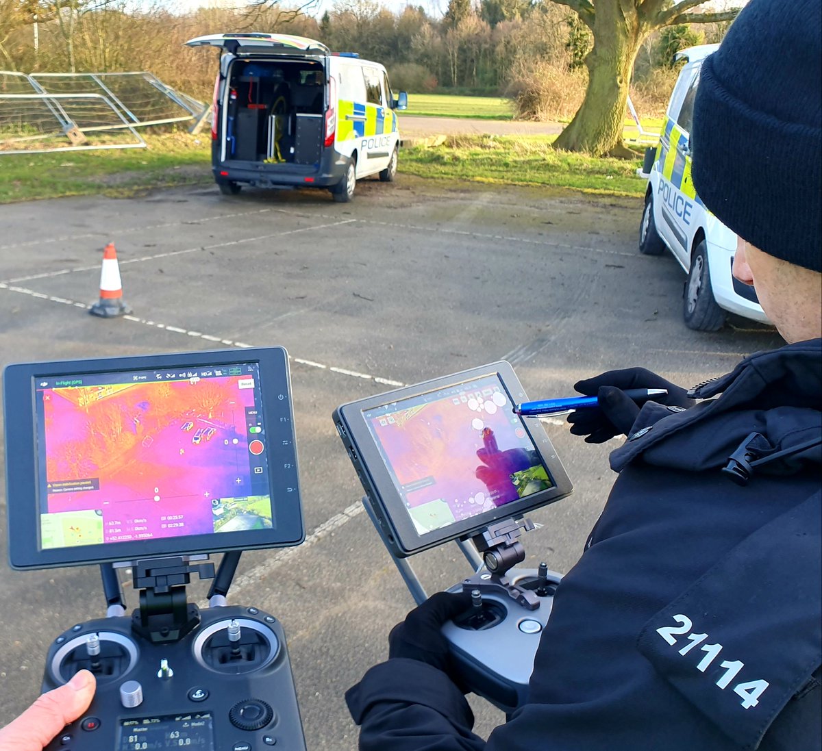 dronesWMP's tweet photo. Flashback to last week. CPD training. Familiarisation with the DJI Matrice with the XT2 and Z30 payloads, master and slave controllers. Also got in some ATTI mode training. #drones #policedrones #dronesforgood #sickfade https://t.co/73z6Fzm5Ph