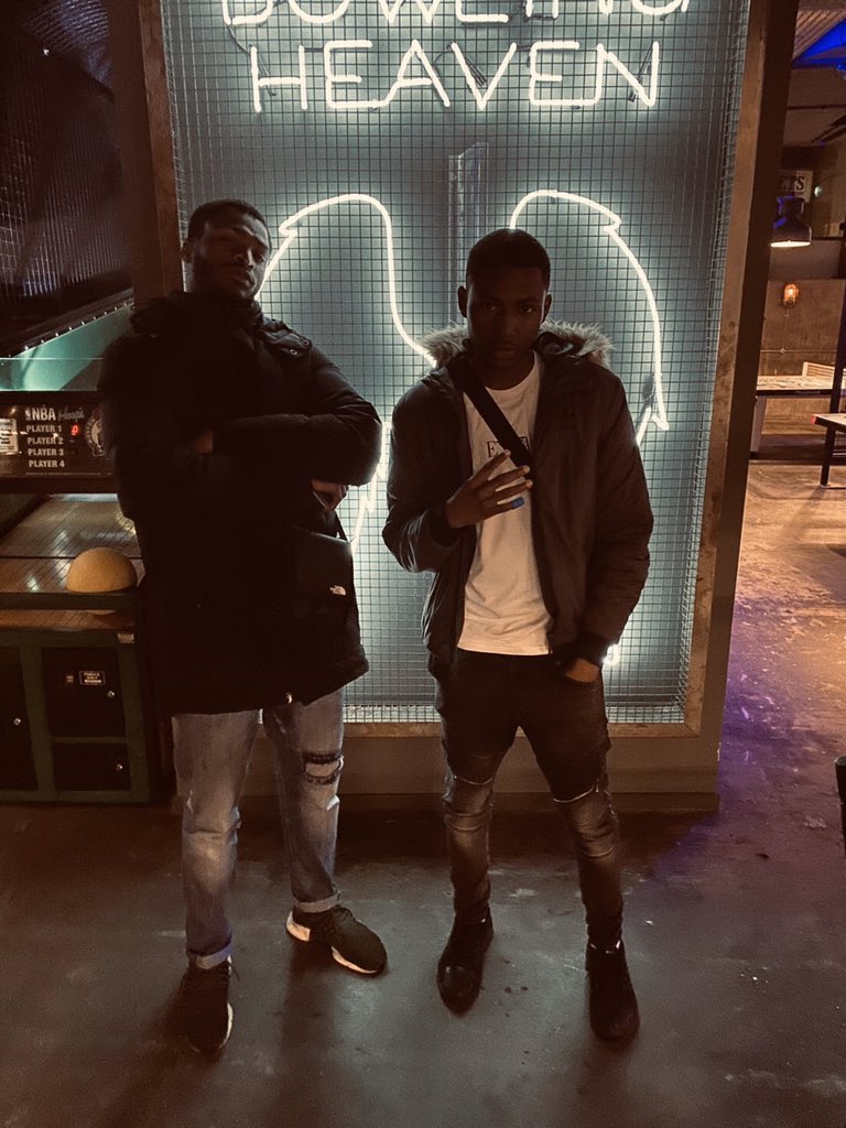 papilo_11's tweet image. Niggas say they outside 😤💔