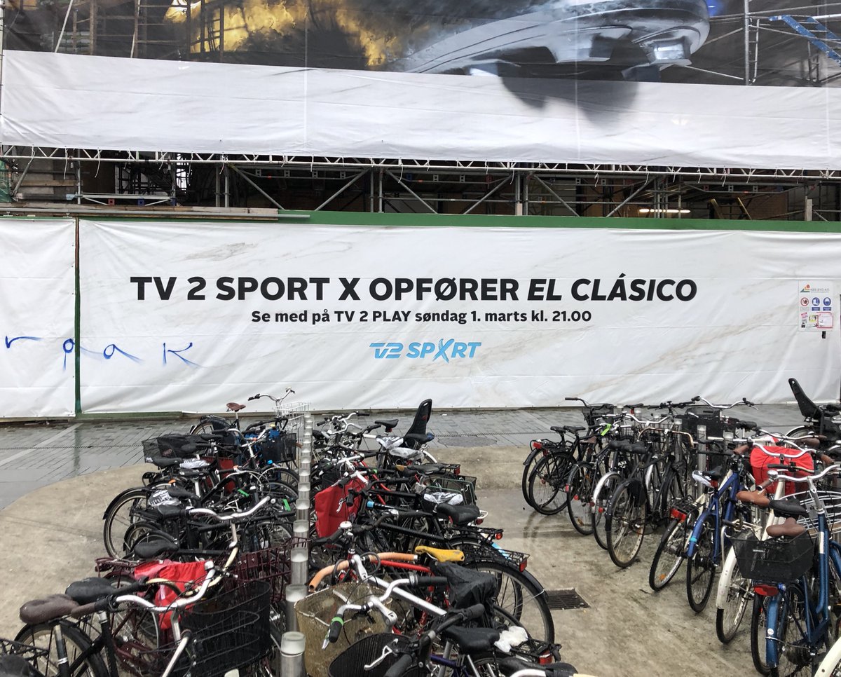 Madsbakk's tweet photo. Opfører? Den skal I sgu bare vise, @TV2SPORTdk, og jeg glæder mig #takemybraithaway https://t.co/75Y6YYh8Ry