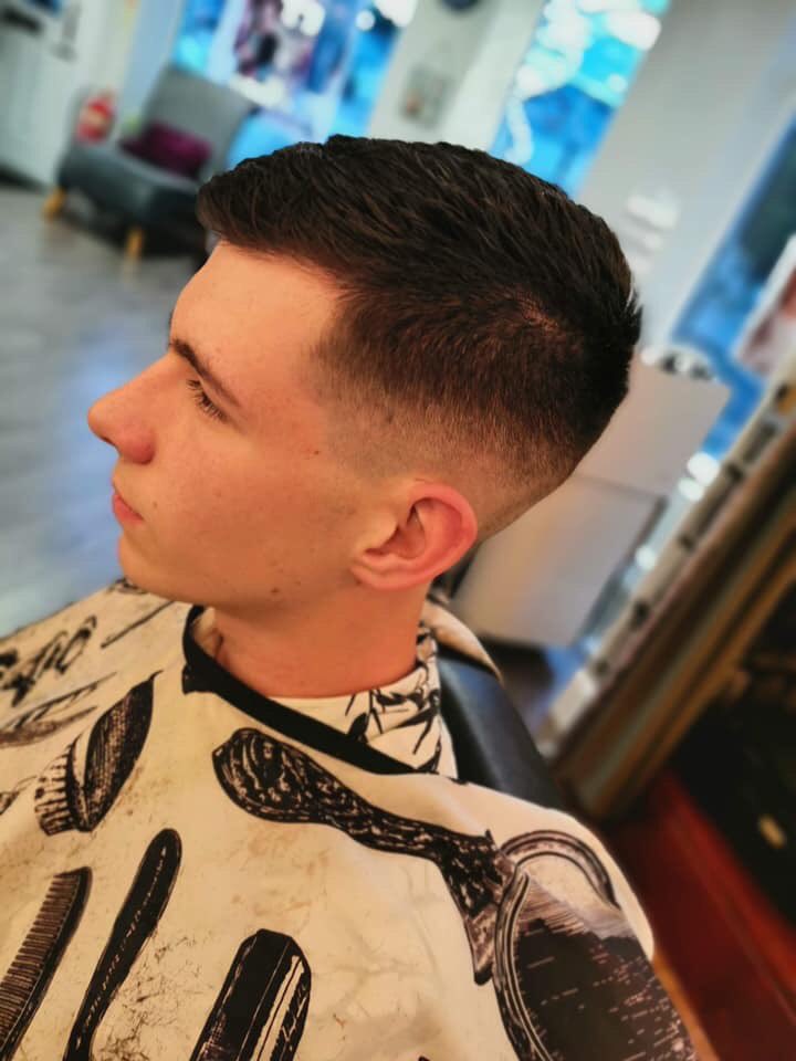 The_InnBarber's tweet photo. *OFFER ALERT* This week only we are offering wash, Cut and finish and traditional shave all for just £30. Book now and look fresh for the week ahead!
Call 0104588881 or drop us a message for appointments https://t.co/wfX562uXj7