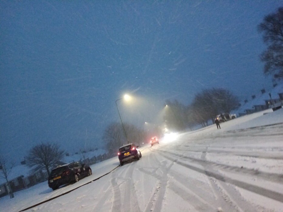 SimonGrundy's tweet photo. Thank you if you called the show this morning or sent a pic. Iβm sure you helped a lot of people avoid a clogged road ππ»
#LocalRadio #NotFromLondon #uksnow https://t.co/R5KacC2CnY