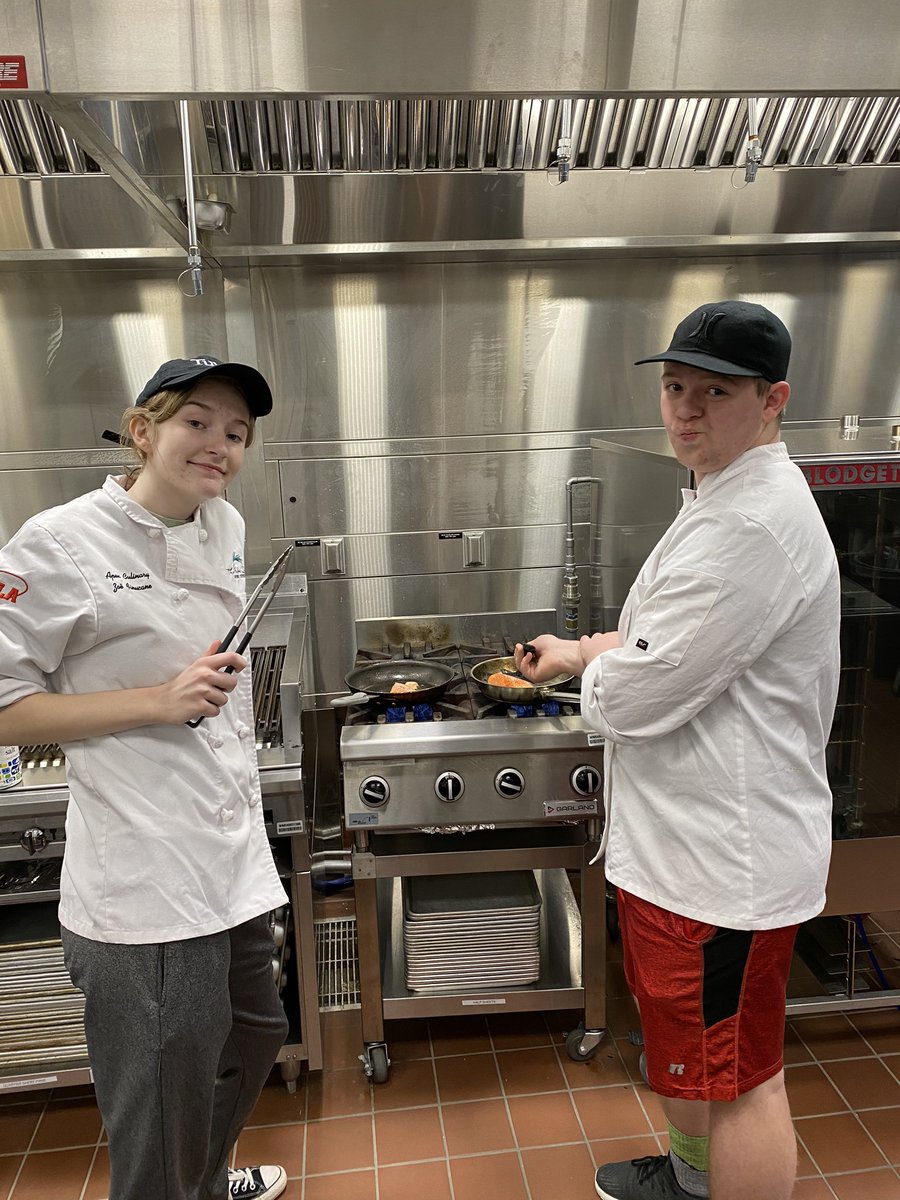 apexculinary's tweet image. Salmon brodetto in culinary 3.  #cookingmethods