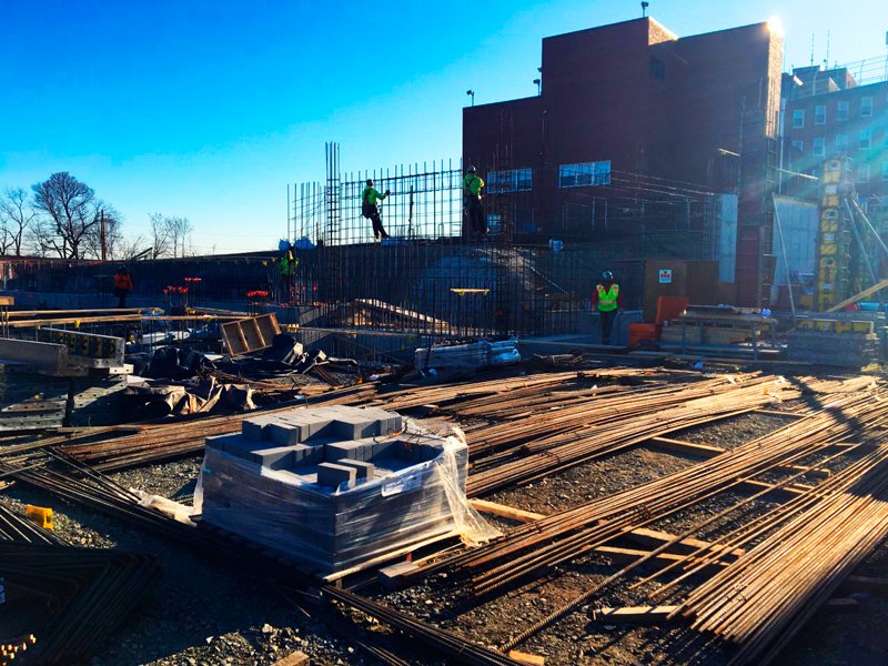 FenaghTesting's tweet image. Helping the project 🏗️ 
Helping our veterans 🇺🇸 
Starting the week with #concrete, #steel, and #compactiontesting at Chelsea Soldiers' Home, which will offer #healthcare to #veterans in #Massachusetts. 
Read more: bit.ly/2HSvKUc
@massgov @payettepeople @Consigli1905