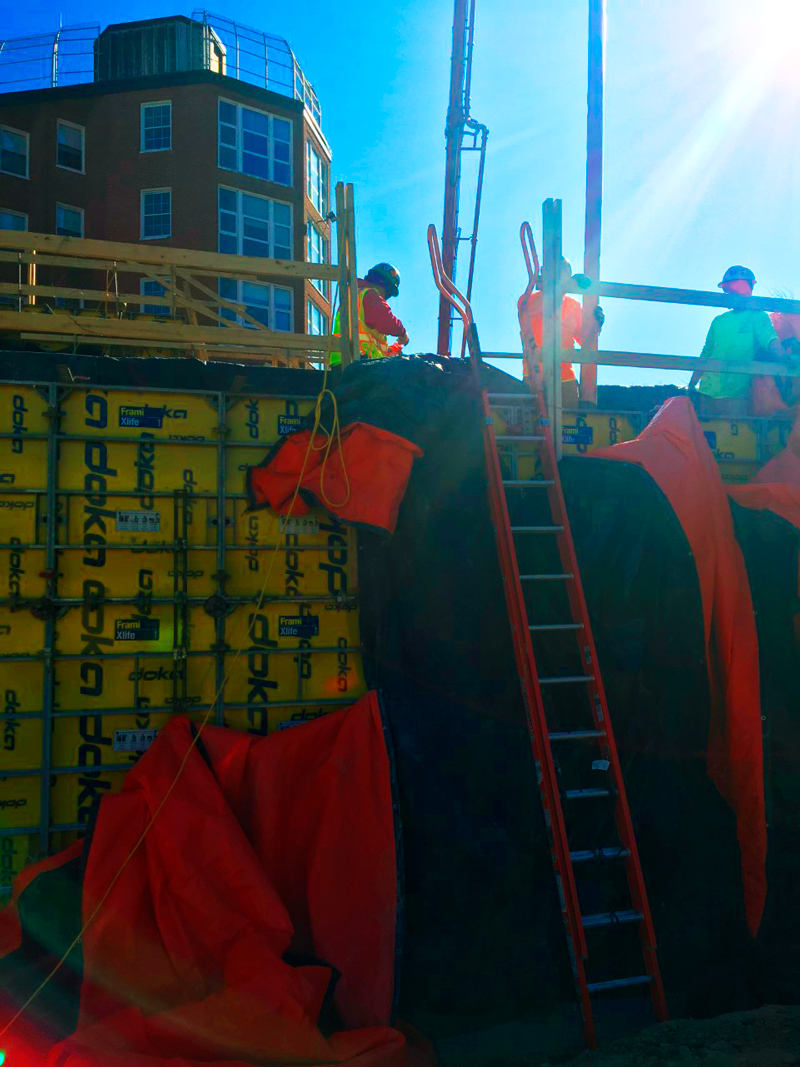 FenaghTesting's tweet image. Helping the project 🏗️ 
Helping our veterans 🇺🇸 
Starting the week with #concrete, #steel, and #compactiontesting at Chelsea Soldiers' Home, which will offer #healthcare to #veterans in #Massachusetts. 
Read more: bit.ly/2HSvKUc
@massgov @payettepeople @Consigli1905