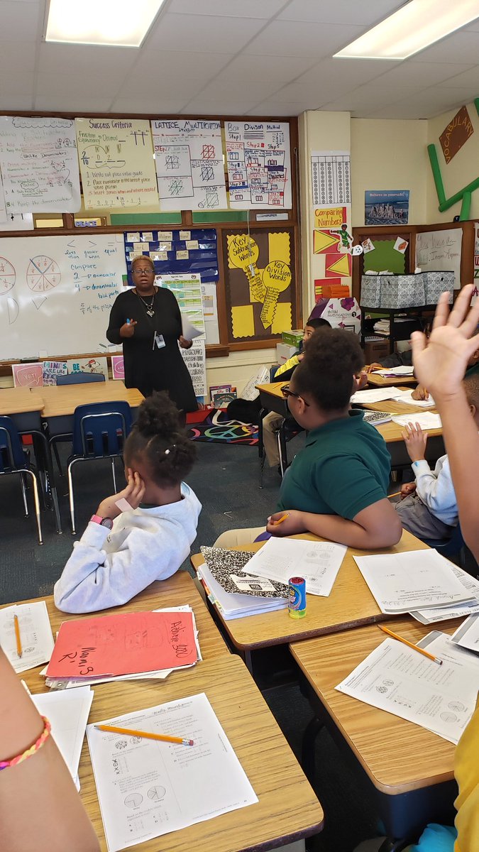 mollyp72's tweet photo. Dr. Walters is up in 4th grade teaching about fractions. #mathrules #allhandsondeck #gettingSTAARready @LA_MaudeLoganES @pdilley5 @whitneyclark520 @StevenM01994744 @FortWorthISD https://t.co/TBoRAcRoJN