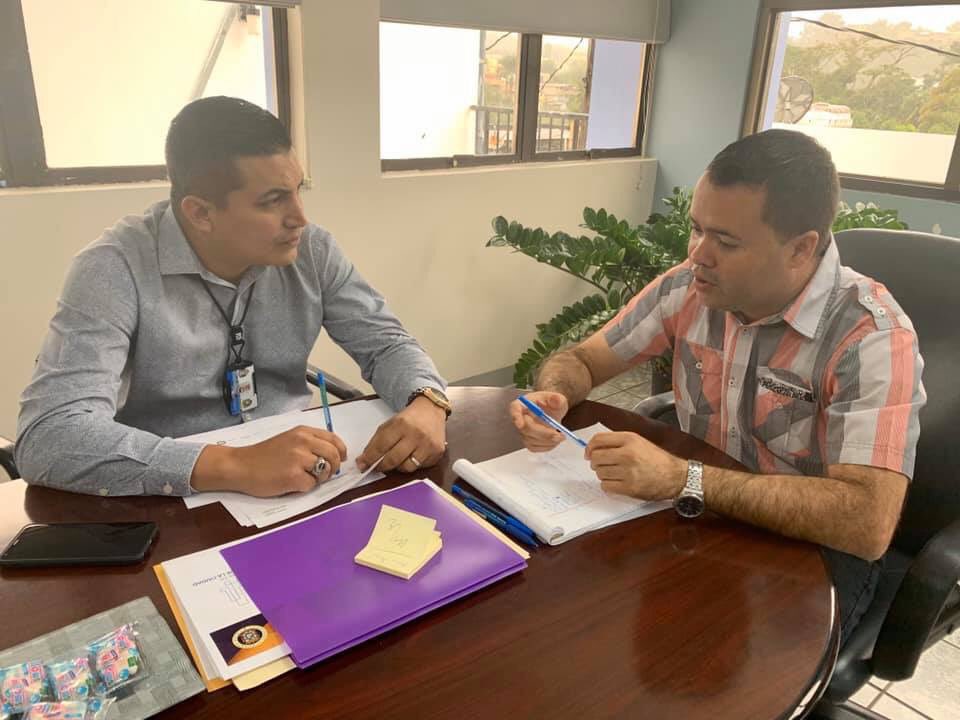 En la mañana de hoy dialogando con el Comisionado de Seguridad Publica, Edwin O. González Ramos, sobre los planes de trabajo que redundarán en más seguridad para nuestro #Lares