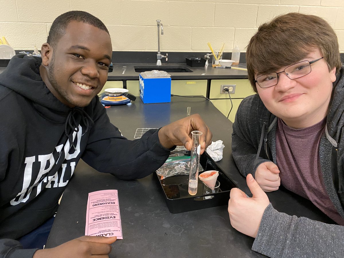 absmith_IHS's tweet photo. Honors Biology students designed protocols to extract DNA from strawberries with great success! #ThisIsIrmo!!! https://t.co/xgJGRPhQbV
