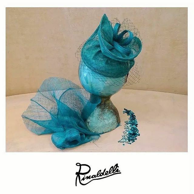 Rinaldelli1930's tweet photo. Serie "Veletta" - Parte III
Un altro lavoro con questo colore da favola!

Per conoscere i prossimi Eventi iscriviti alla nostra Newsletter con questo link: https://t.co/flkOF6d0lv
#hatlover #hatstore #wedding #matrimonio #evento https://t.co/h5QSE3DW30 https://t.co/YYlTTKkBw7